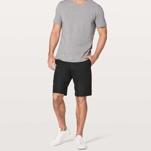 Lululemon Commission Short Relaxed Warpstreme 11" Black 34